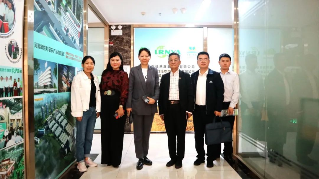 【集團動態(tài)】新疆喀什市委常委、副市長，中亞南亞工業(yè)園區(qū)黨工委委員、管委會副主任馬翔一行蒞臨綠然農業(yè)集團考察